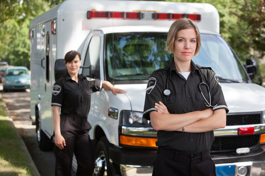 Why Paramedics Need a D4 Medical Examination: Key Insights